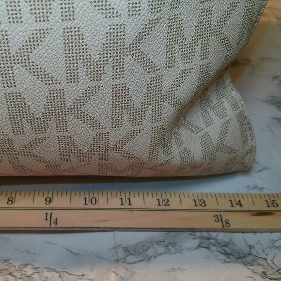 Michael Kors HAMILTON East West Tote Shoulder Bag VANILLA Canvas & Leather Used - Picture 13 of 16